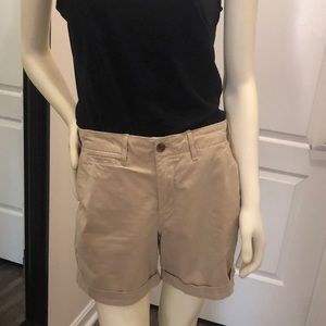 GAP 5 inch Cuffed Khaki Shorts